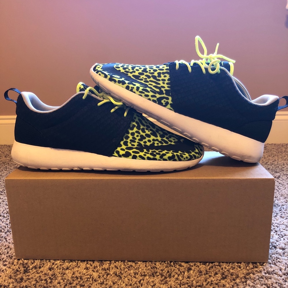 Nike Roshe Run Volt Leopard